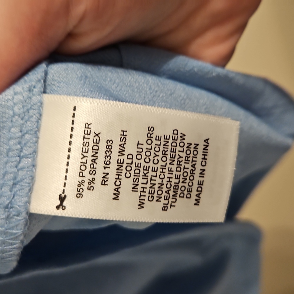 Rio & Rian Light Blue V Neck Sleeveless Blouse. NWT - Picture 6 of 6